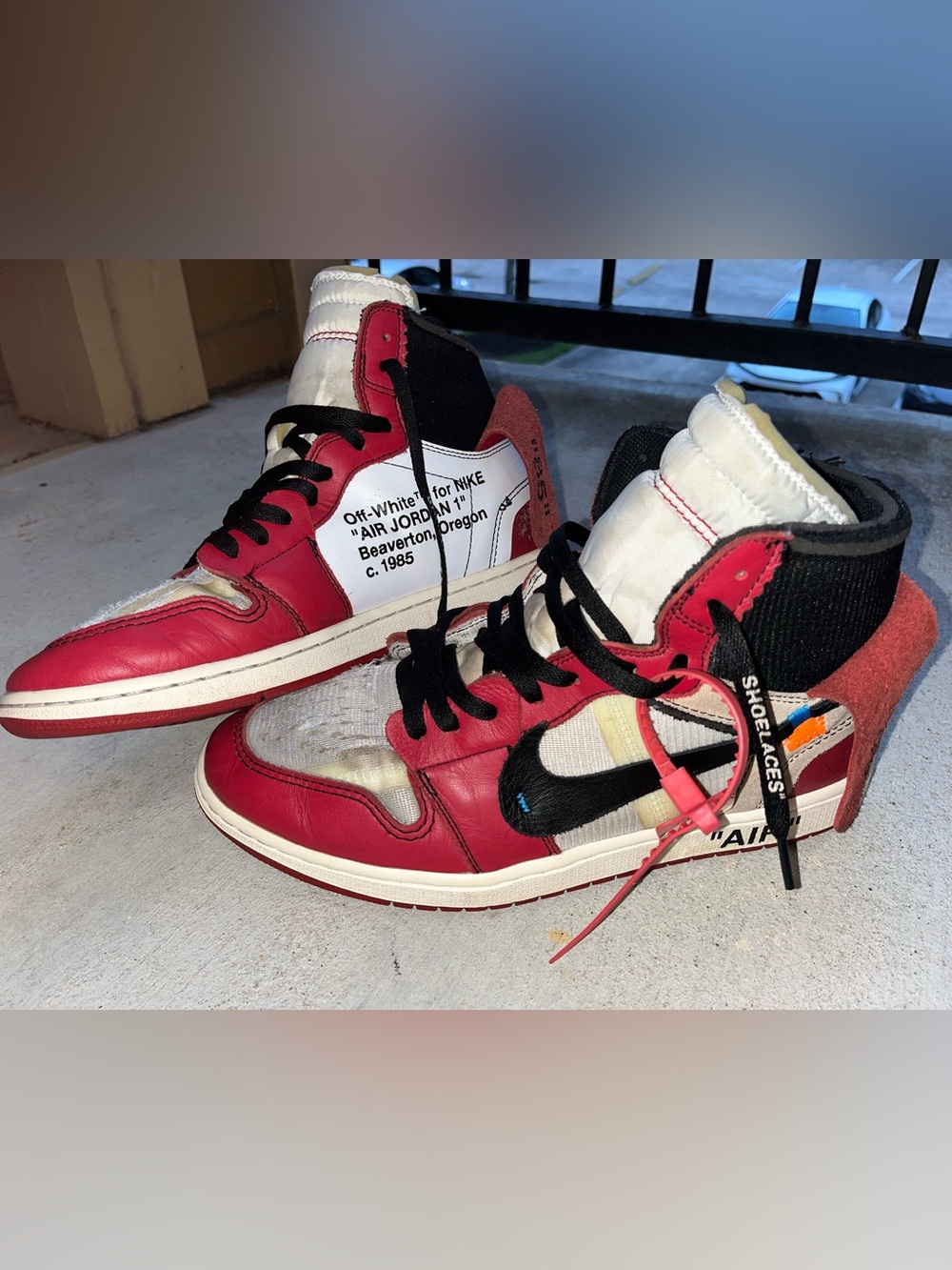 Size 11 - Jordan 1 Retro OG x Off-White High Chicago - Picture 3 of 5